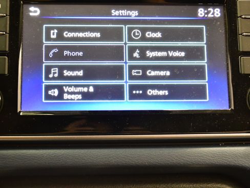 Used 2025 Nissan Versa SV FWD image 25
