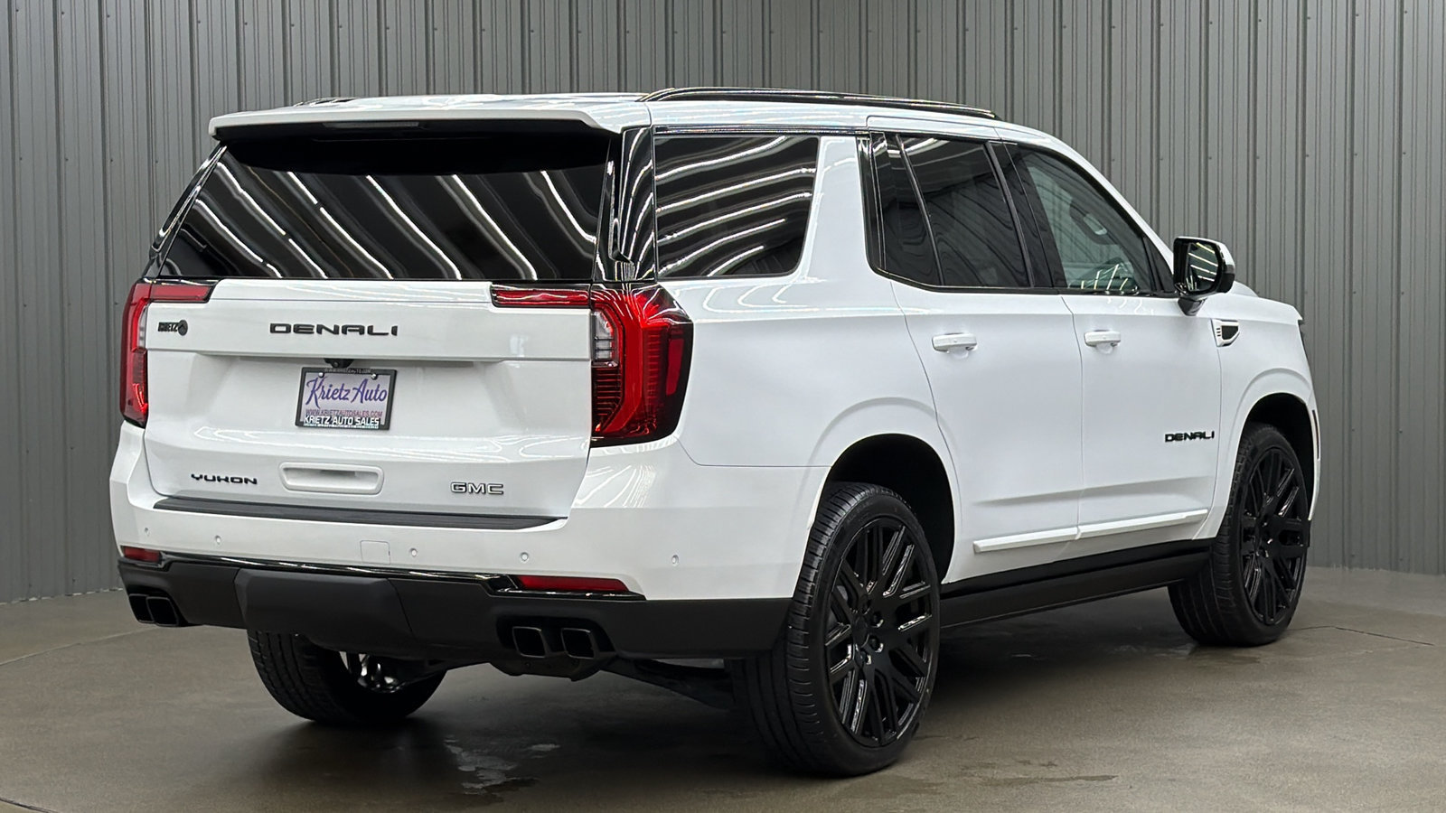 Used 2026 GMC Yukon Denali w/ Sun & Power Step Package AWD/4WD image 5