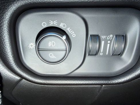 Used 2026 RAM 2500 Laramie image 30