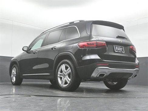 Used 2021 Mercedes-Benz GLB 250 4MATIC image 43
