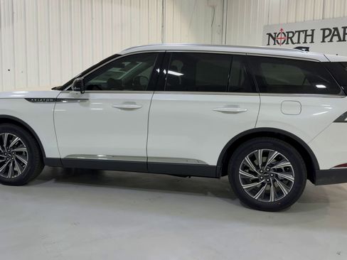 New 2026 Lincoln Aviator 2WD image 7