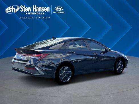 New 2026 Hyundai Elantra Sport FWD image 9