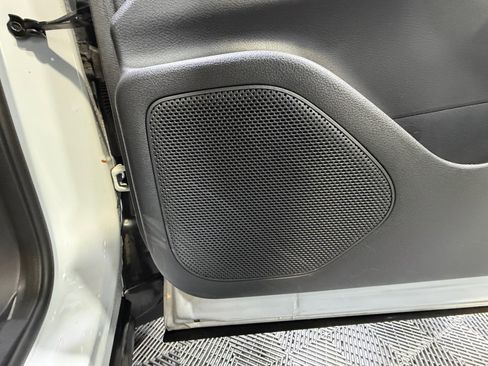 Certified 2025 Nissan Rogue SV AWD/4WD image 27