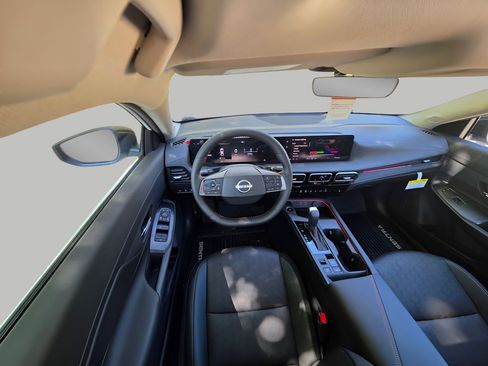 New 2026 Nissan Sentra SR FWD image 13