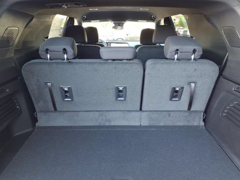New 2026 Chevrolet Traverse LT FWD image 18