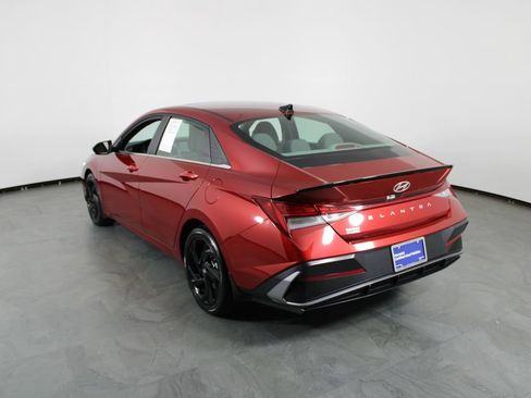 Certified 2026 Hyundai Elantra SEL Sport Premium FWD image 16