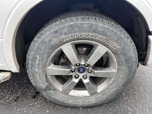 Used 2016 Ford F150 XLT w/ Equipment Group 302A Luxury image 12