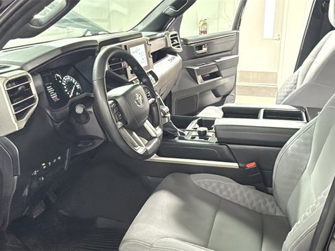 Used 2025 Toyota Tundra SR5 image 12