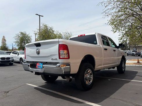 Used 2022 RAM 2500 Tradesman w/ Chrome Appearance Group AWD/4WD image 5