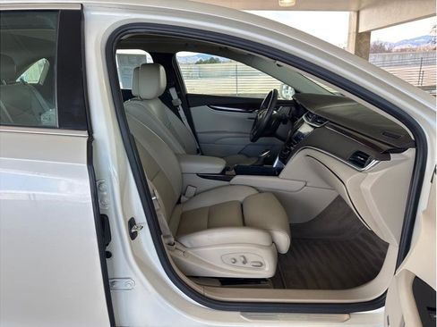 Used 2013 Cadillac XTS Premium image 14