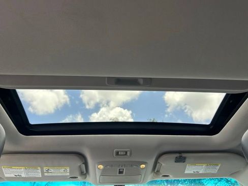 Used 2016 Nissan Pathfinder SL w/ SL Premium Package FWD image 18