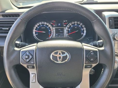 Used 2019 Toyota 4Runner SR5 Premium image 17
