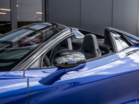 Used 2024 McLaren 750S Spider image 12