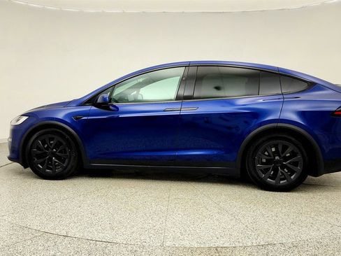 Used 2023 Tesla Model X image 8