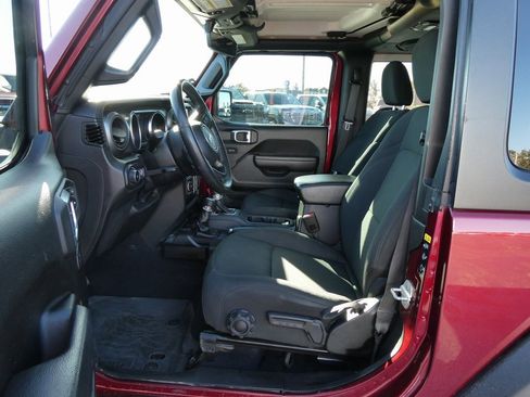 Used 2022 Jeep Wrangler Sport image 17