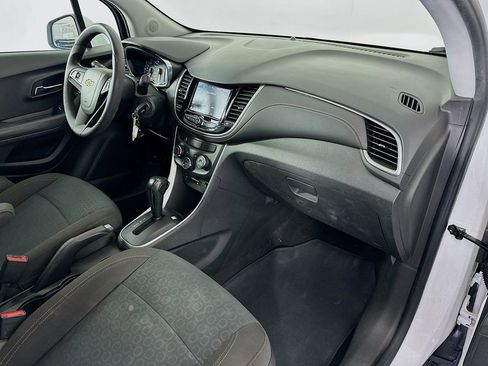 Used 2020 Chevrolet Trax LS w/ Tint and Cruise Package image 27