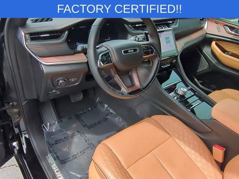 Certified 2025 Jeep Grand Cherokee L Summit w/ Obsidian Package image 12