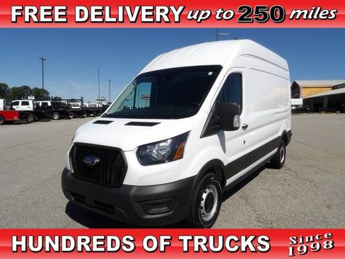 Used 2023 Ford Transit 250 image 1