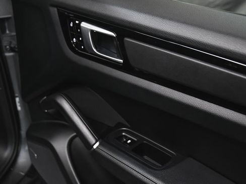 Used 2019 Porsche Cayenne S AWD/4WD image 20