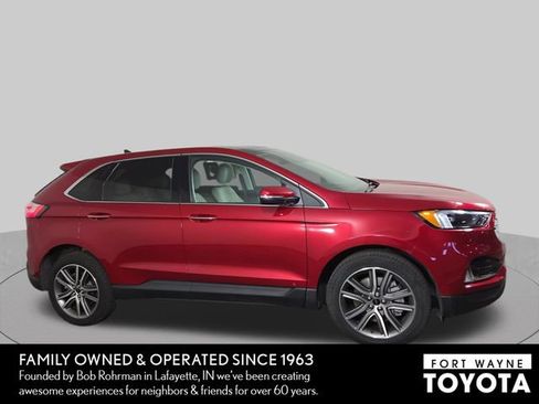 Used 2023 Ford Edge Titanium AWD/4WD image 5
