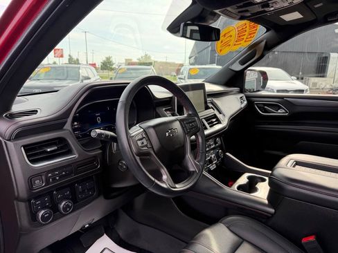 Used 2024 Chevrolet Tahoe RST w/ Luxury Package AWD/4WD image 17
