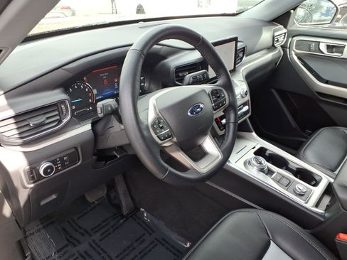 Used 2023 Ford Explorer XLT w/ Equipment Group 202A image 16