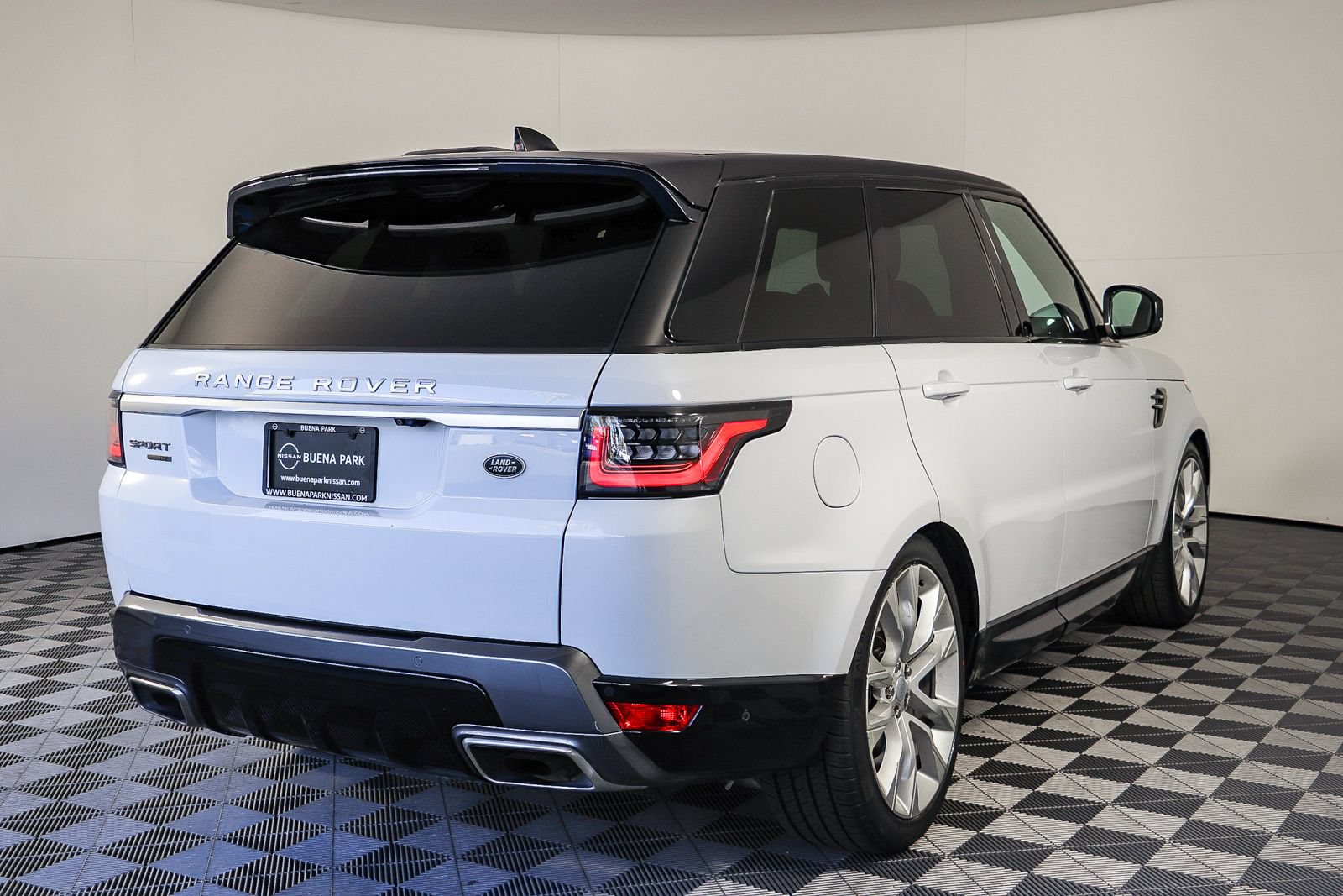 Used 2019 Land Rover Range Rover Sport HSE AWD/4WD image 7