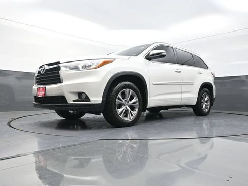 Used 2015 Toyota Highlander XLE AWD/4WD image 34