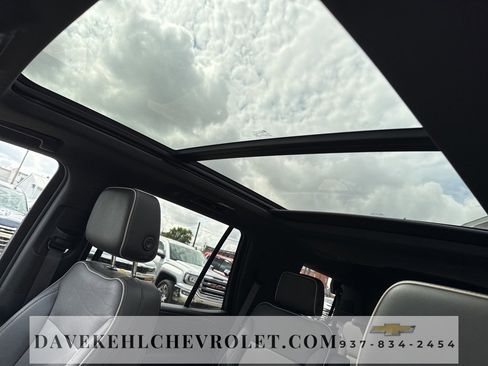 Used 2022 Chevrolet Tahoe Premier w/ Max Trailering Package image 16