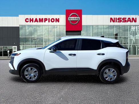 New 2026 Nissan Kicks S image 4