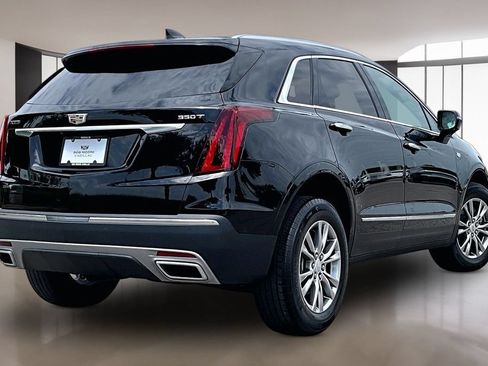 Certified 2022 Cadillac XT5 Premium Luxury FWD image 2