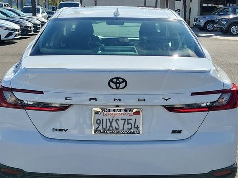Used 2025 Toyota Camry SE image 27