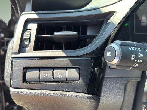 Used 2024 Lexus ES 300h w/ Technology Package FWD image 20