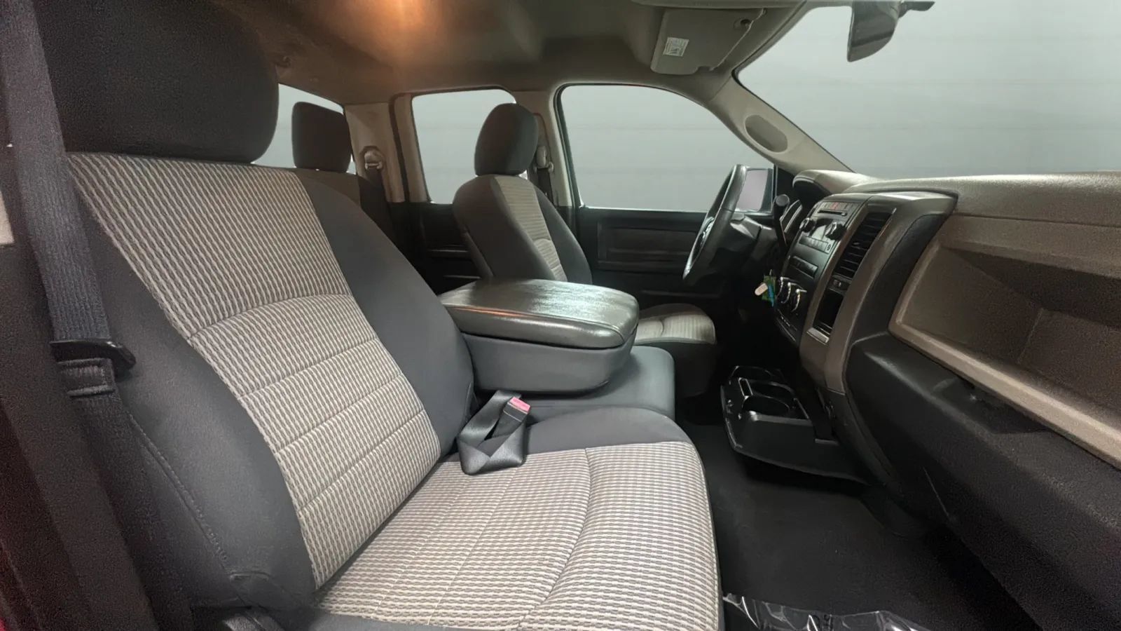 Used 2012 RAM 1500 Express RWD image 20