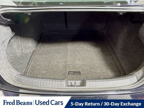 Used 2019 Volkswagen Jetta SEL Premium FWD image 29