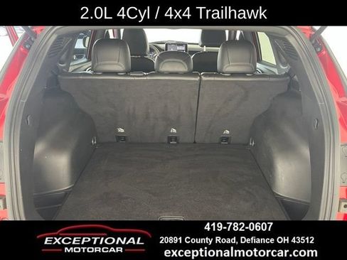 Used 2025 Jeep Compass Trailhawk AWD/4WD image 45