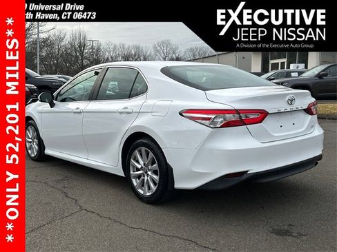 Used 2018 Toyota Camry L image 4