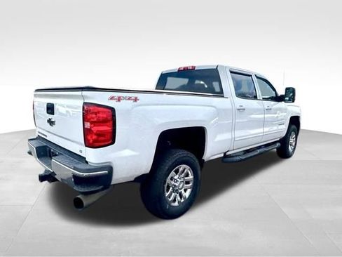 Used 2017 Chevrolet Silverado 2500 LT w/ LT Convenience Package image 7