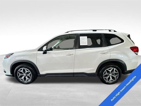 Used 2023 Subaru Forester Premium AWD/4WD image 8