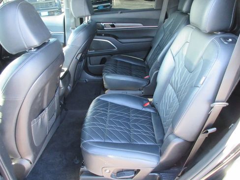 Used 2023 Kia Telluride SX X-Line image 14