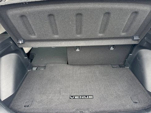 Used 2022 Hyundai Venue SEL FWD image 32