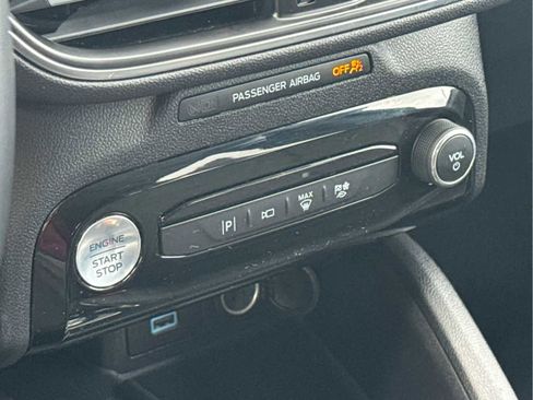 Used 2023 Ford Escape Platinum w/ Premium Technology Package image 30