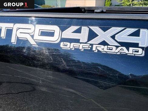 Certified 2019 Toyota Tacoma TRD Off-Road AWD/4WD image 10