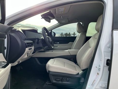 Used 2025 Nissan Murano SV image 20