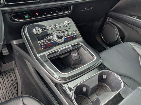 Used 2023 Lincoln Nautilus Reserve w/ Monochromatic Package image 19