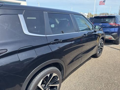 Used 2024 Mitsubishi Outlander SE AWD/4WD image 26