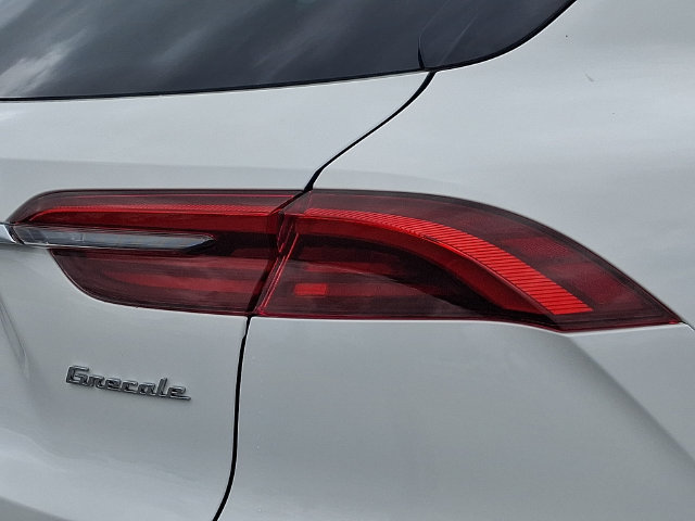 Certified 2025 Maserati Grecale GT AWD/4WD image 24