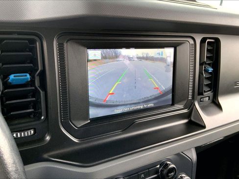 Used 2022 Ford Bronco Black Diamond image 19