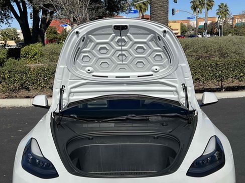 Used 2021 Tesla Model 3 Standard Range Plus image 63