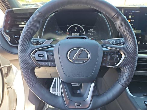 Used 2025 Lexus TX 500h AWD w/ Technology Package image 23
